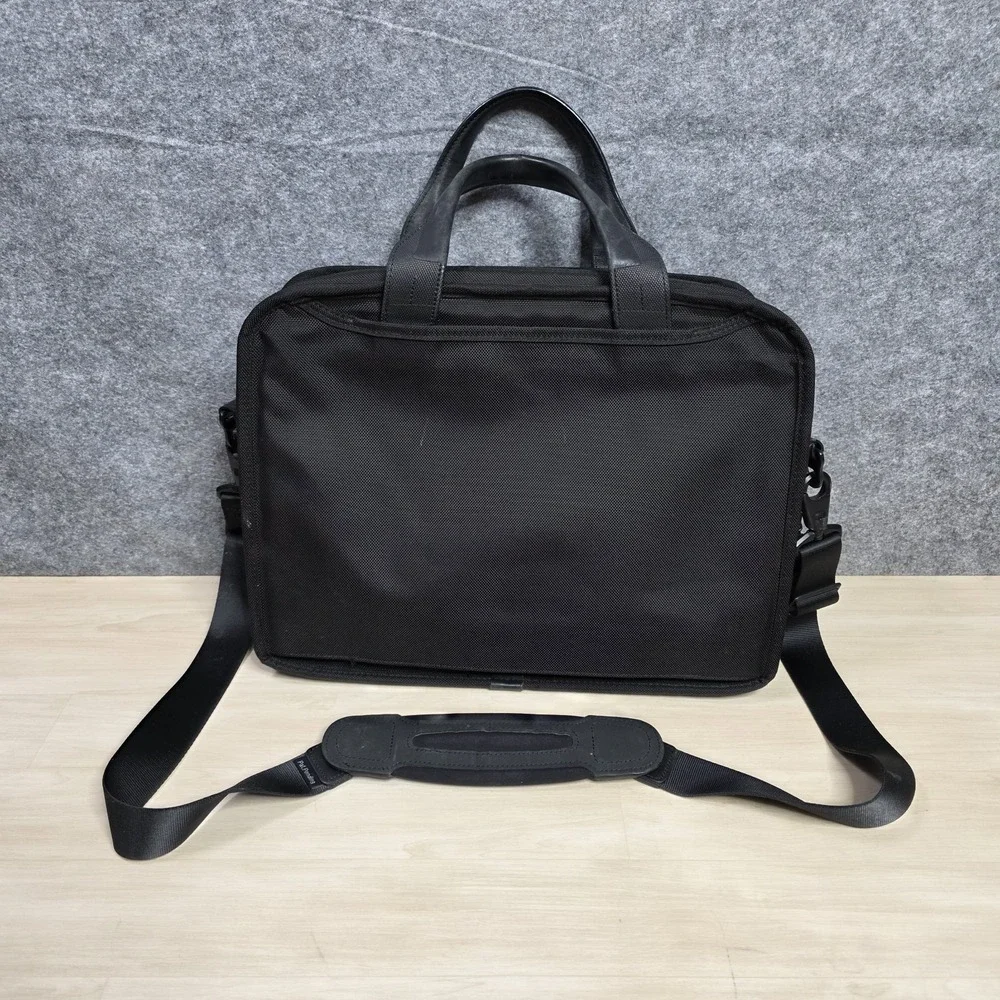 Tumi Black Alpha 2‎ FXT T-Pass Expandable Laptop Brief Bag 26145D2